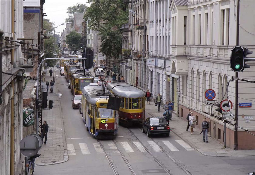 Łódź: piechur szybszy od tramwaju