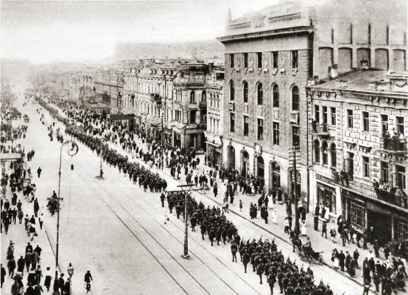 Defilada wojsk polskich i ukraińskich na Chreszczatyku w Kijowie, 9 maja 1920 r.