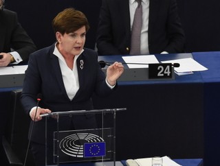 Verhofstadt: Szydło zużyła wszystkie triki każdego premiera. Relacja na żywo [WIDEO]