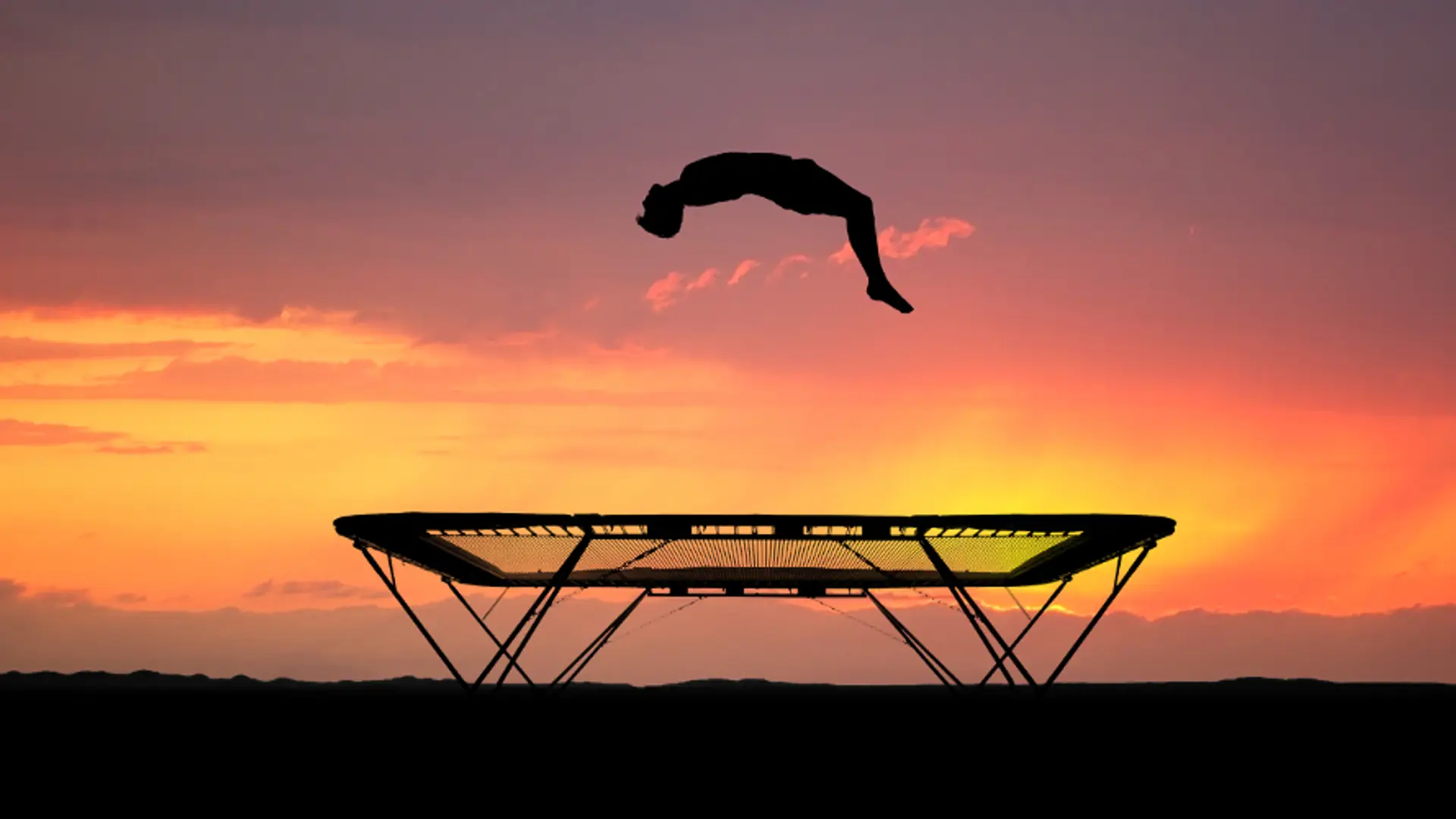 Wyskacz 1000 kcal w godzinę! Fitness na trampolinie jako świetny pomysł na trening