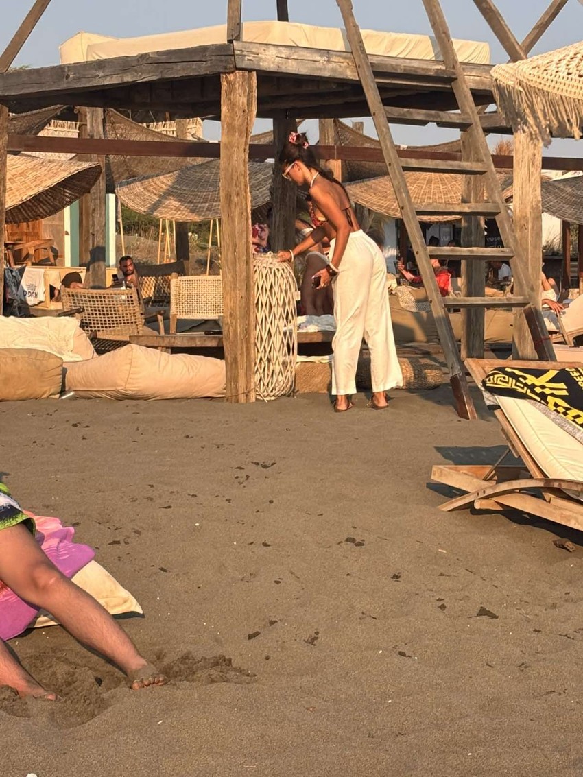 Anđela Đuričić i Gastoz, paparaco