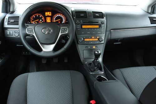 Nowa Toyota Avensis teraz bardziej wyrazista