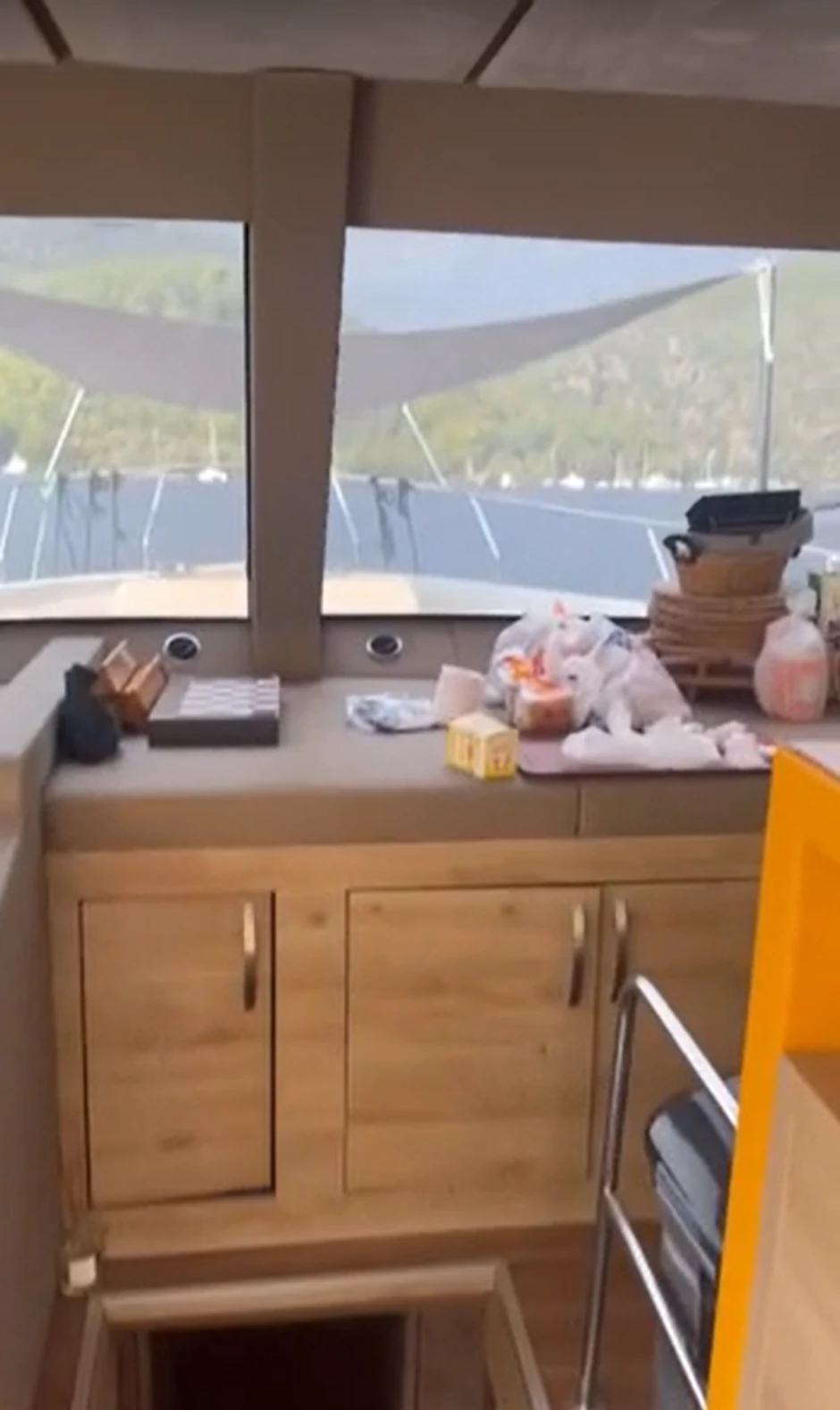 Letovanje Viki Miljković na jahti