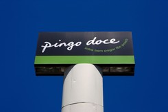 Związkowcy zarzucają Jeronimo Martins ukrywanie zakażeń wśród załogi sklepów w Portugalii