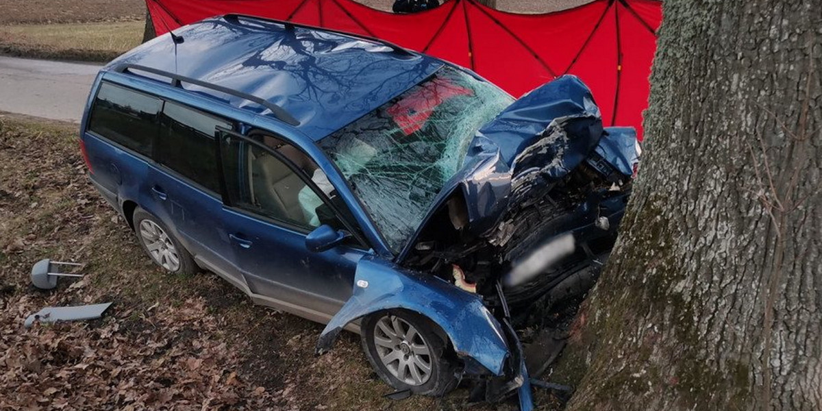 Koszmarny poranek pod Olsztynem. Nie żyje 31-latek.