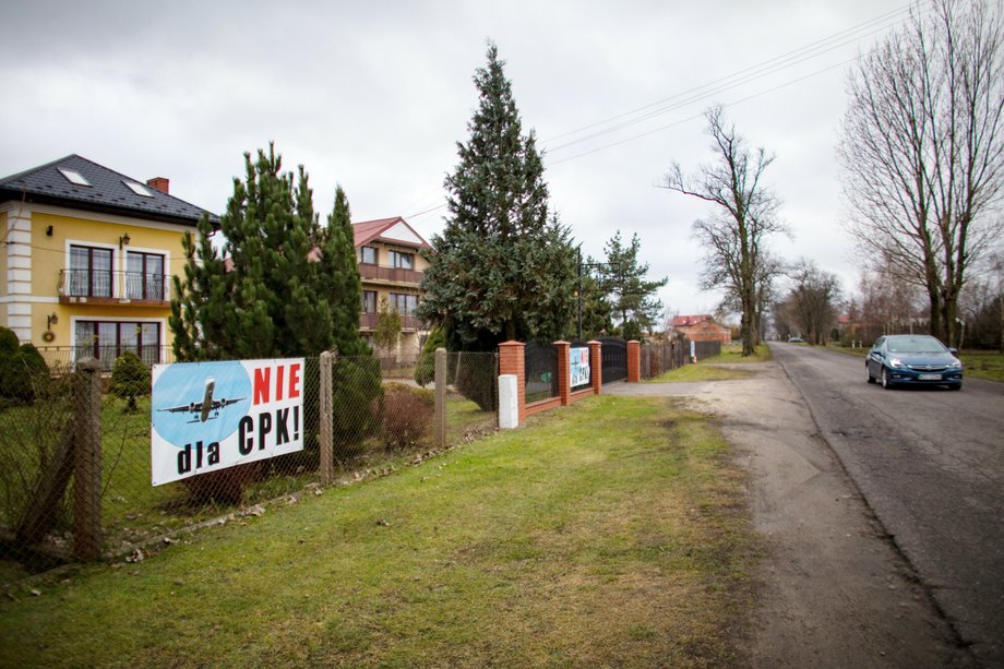 Wielu mieszkańców miejscowości, na których terenie znajdzie się CPK, nie jest przekonanych do tej inwestycji.