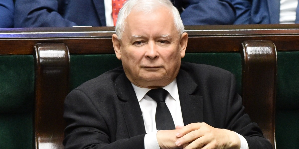 Jarosław Kaczyński uznał, że Donald Tusk naruszył jego dobra osobiste. Żąda przeprosin.