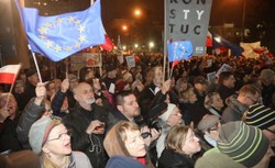 "Dziś sędziowie - jutro Ty". Protesty w największych miastach przeciwko projektowi PiS [ZDJĘCIA]