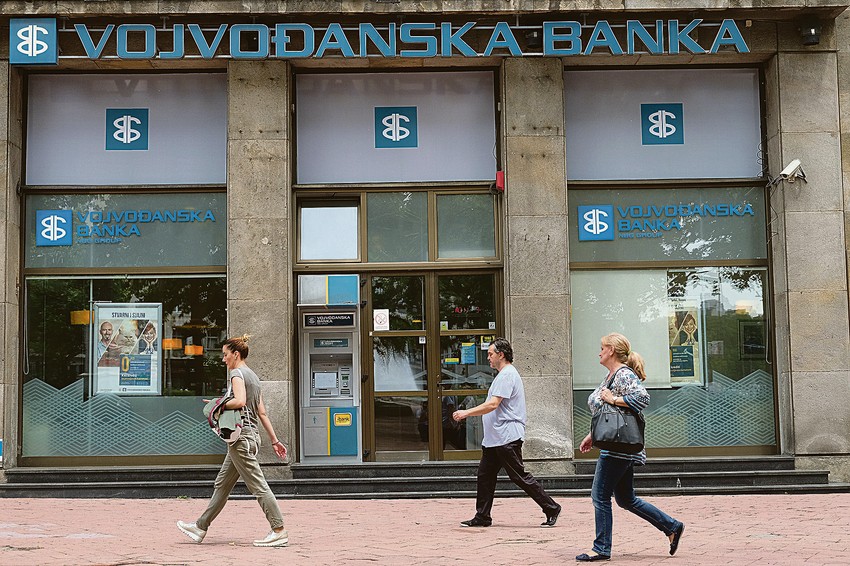 Za Vojvođansku zainteresovane dve domaće banke i jedna strana