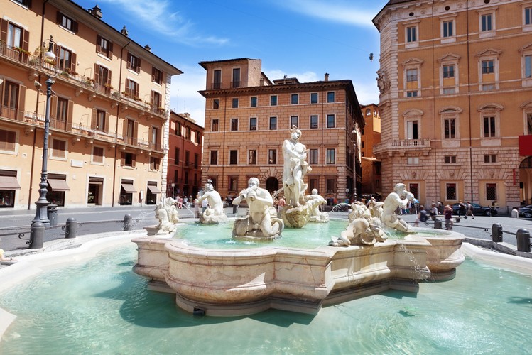 7. Rzymskie place i skwery