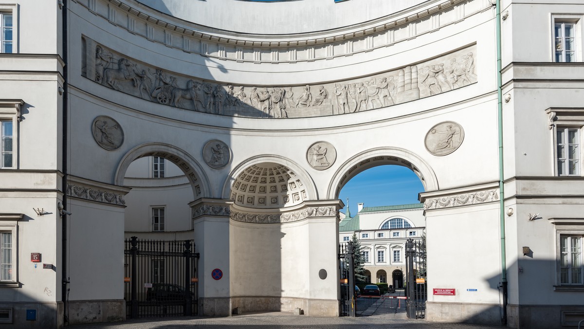 — W Ministerstwie Zdrowia było wyzywanie pracowników i poniżanie ich. "Niczego do tej pory nie robiliście", "ja was dorwę", "kto panią w ogóle wychowywał?" – opisuje w rozmowie z Onetem Joanna Koczaj-Dyrda, główny specjalista w Wydziale Kontroli Departamentu Ubezpieczenia Zdrowotnego Ministerstwa Zdrowia.