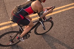 Rowerzyści na polskich ulicach: Bez ładu i składu