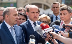 Schetyna mówi o 'ostatnim ostrzeżeniu dla PiS', .N chce dymisji Kamińskiego. Polityczna burza po uchwale SN