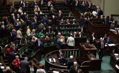 Debata o ochronie życia nie jest dziś na rękę PiS