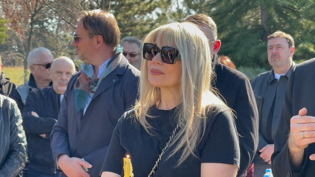 Suzana plače na pomenu Saši Popoviću