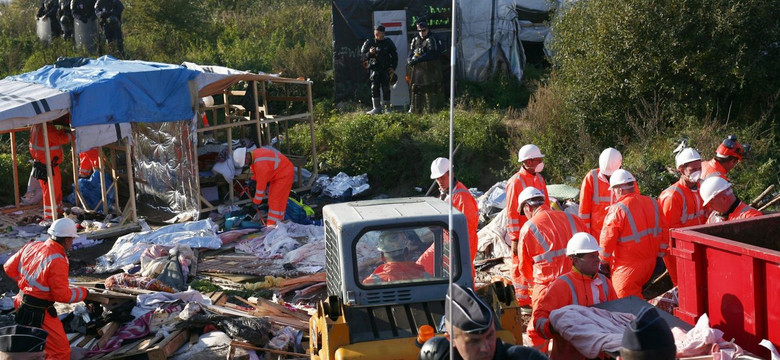 Francja: Rozpoczęło się burzenie "dżungli" w Calais