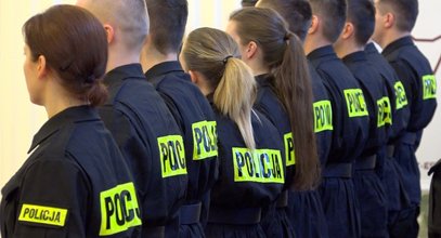 Policja zwalcza braki kadrowe. Rozwiązanie? Uczniowie i emeryci