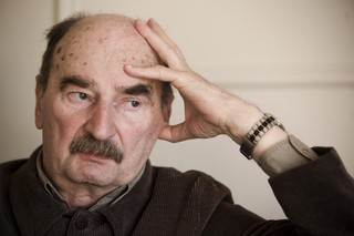 Mrożek w październiku odwiedzi Polskę