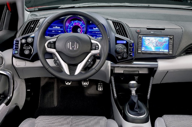 Honda CR-Z - Tak będzie wyglądała produkcyjna wersja (galeria)