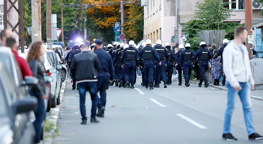 Policija je u Dobračinoj ulici sprečila incidente