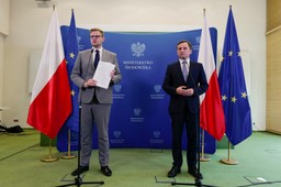 NGO krytykują projekt Wosia i Ziobry. Liczą na wsparcie Glińskiego