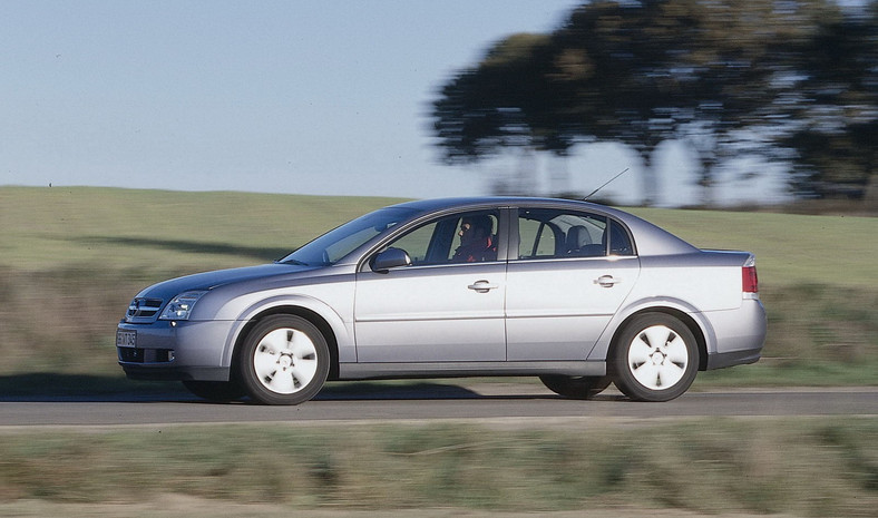 Opel Vectra 1.8 – od 12 600 zł