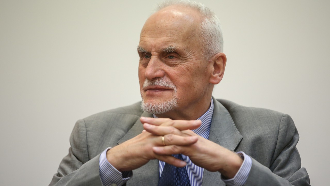 Problemy "bohatera" awantury w Trybunale Stanu. Ruch adwokatury wobec Piotra Andrzejewskiego