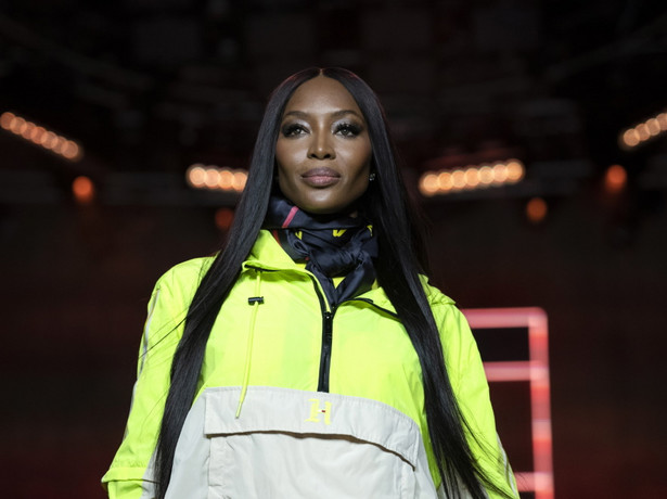 Zły czas ewidentnie minął. 50-letnia Naomi Campbell wyglądała nieziemsko na wybiegu Tommy'ego Hilfigera