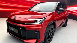 toyota deklasuje rywali: polskie fabryki nie nadążają z produkcją