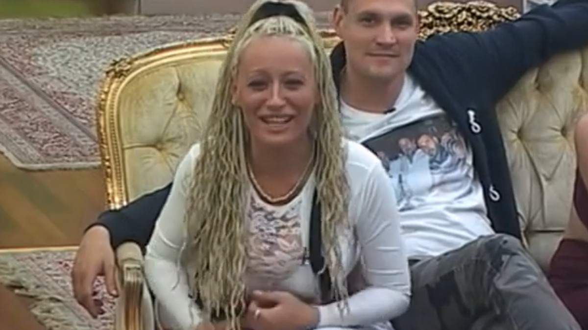 Nevena Hot