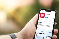 Dowód osobisty ze zdjęciem z telefonu? Nie musisz już iść do fotografa. Nowa funkcja w aplikacji mObywatel