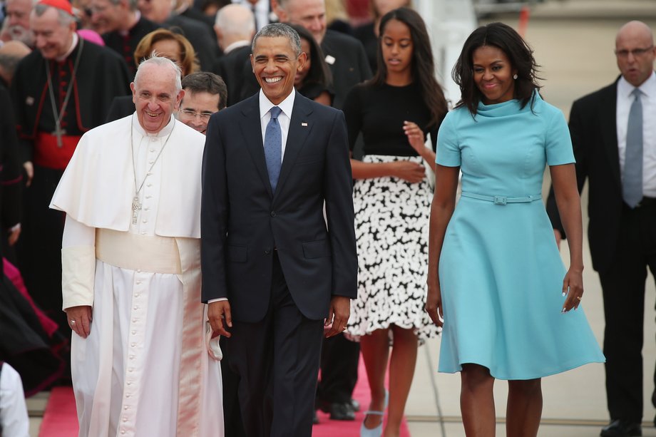 Na spotkanie z papieżem Franciszkiem na Kubie założyła niebieską sukienkę