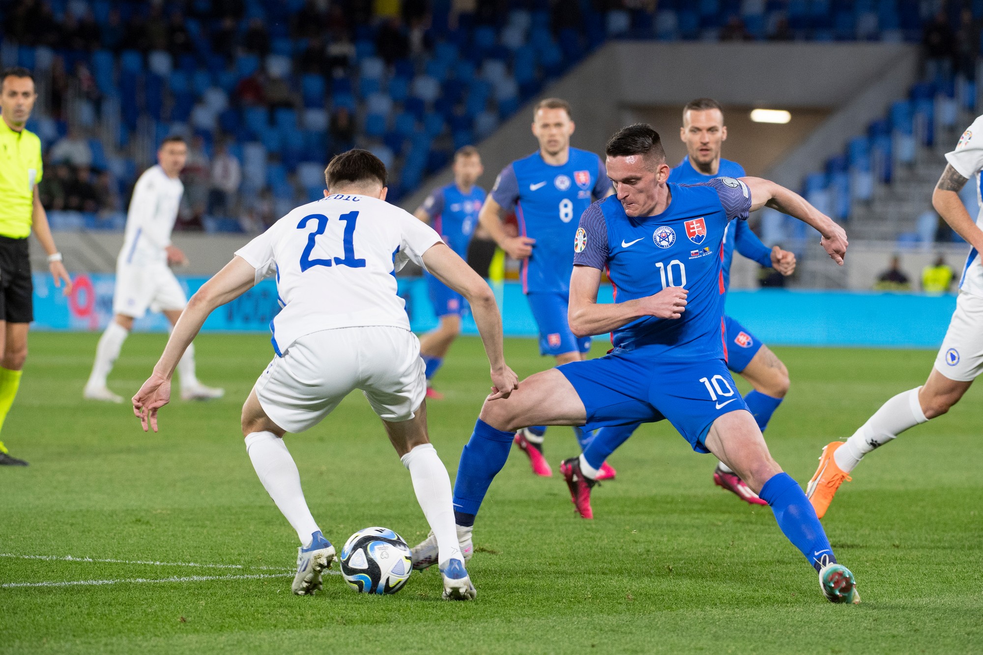 Vpravo Róbert Polievka (Slovensko) a vľavo Amar Dedič (Bosna a Hercegovina).