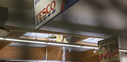 Półtonowe przęsło wpadło do Tesco