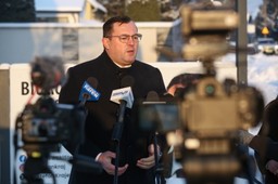 rząd złoży skargę do tsue na decyzję brukseli. "polska nie ma takiego