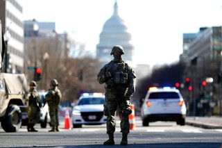 Twierdza Waszyngton przygotowuje się na ataki