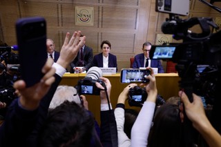 Po kradzieży w Luwrze diamenty francuskich królów trafiły do Banku Francji