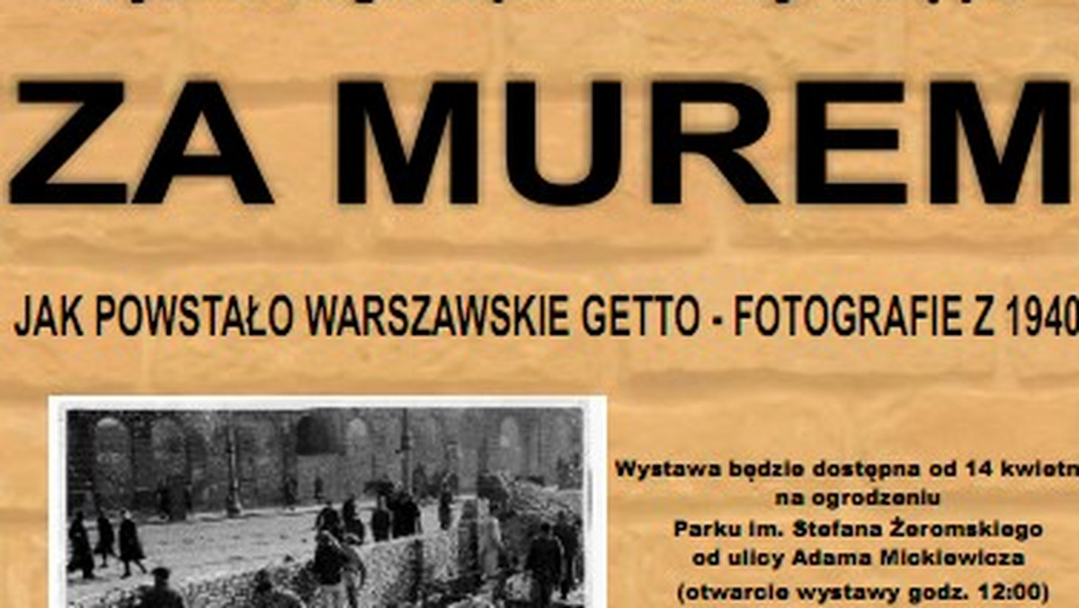 Fotografie dokumentujące powstawanie warszawskiego getta, budowę murów, przeprowadzkę Żydów oraz życie codzienne w getcie można zobaczyć na wystawie dostępnej od czwartku w stołecznym Domu Spotkań z Historią.