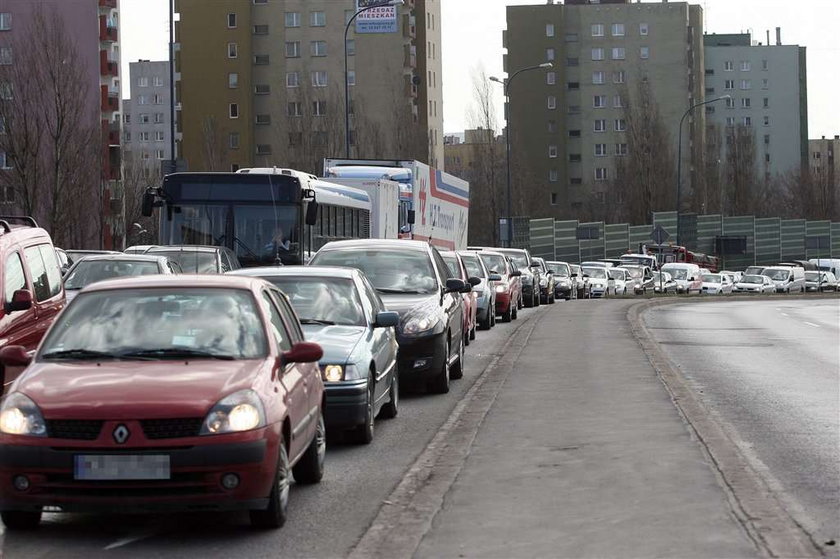 Karambol na Bora-Komorowskiego. Miasto stanęło!