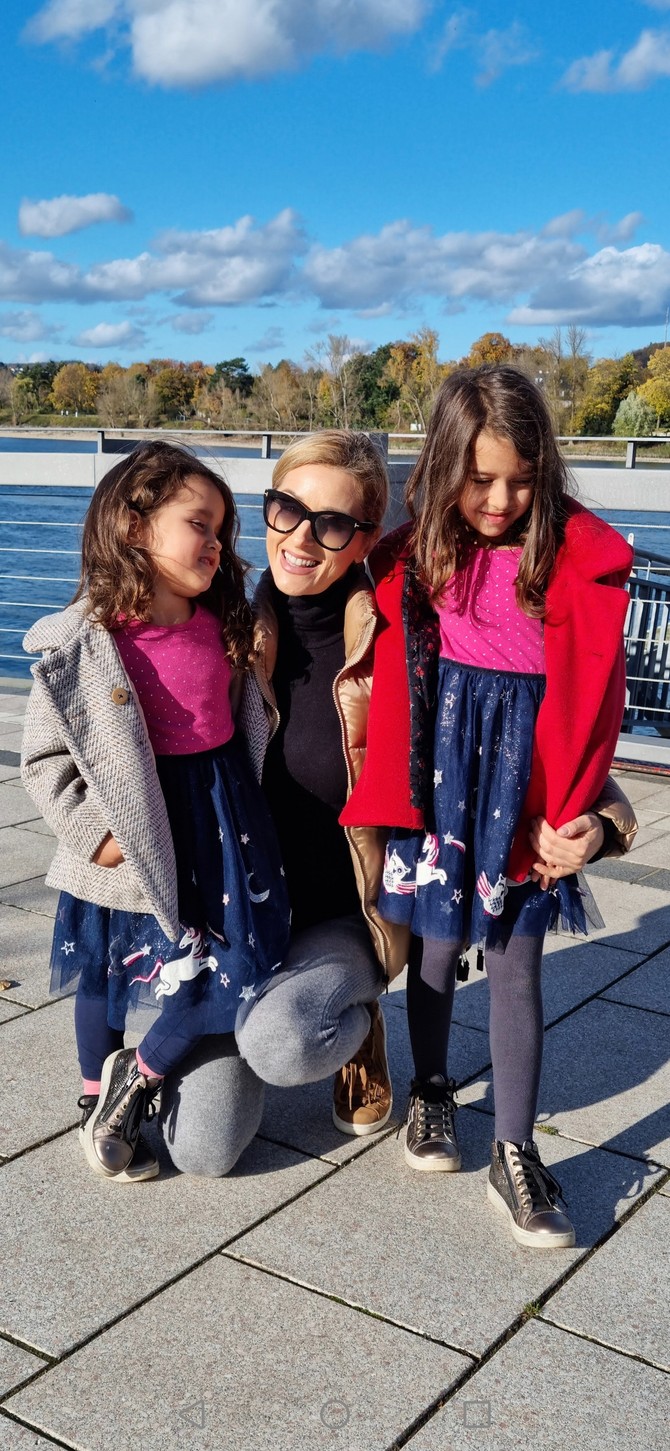 Tatjana sa ćerkama
