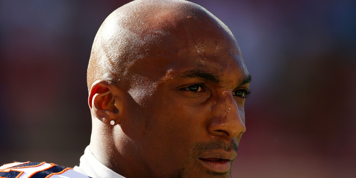 Dallas Police finds Broncos cornerback Aqib Talib shot himself in an incident over the offseason