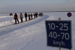 pasy odpięte, jedna prędkość zakazana. droga przez bałtyk już otwarta
