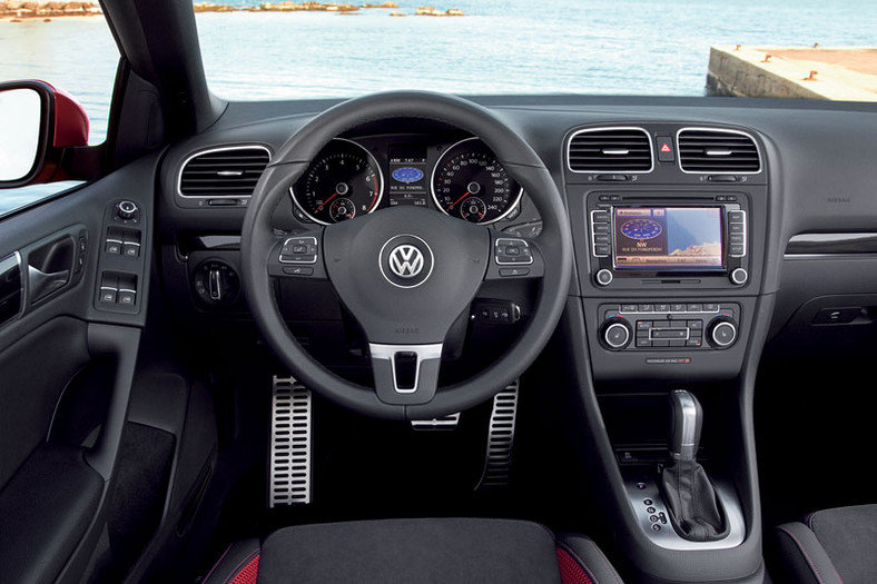 Volkswagen Golf Cabrio w pełnej okazałości
