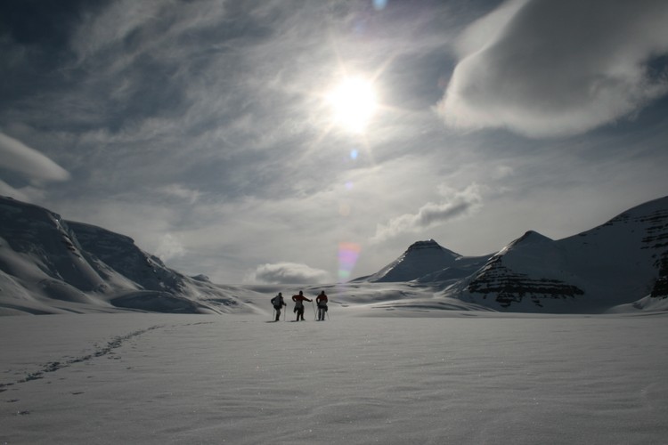 ...postanowiła zdobyć najwyższą górę Arktyki Gunnbjorns Fjeld