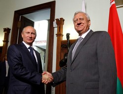 USA karzą Białoruś. A Rosja daje jej zniżkę na gaz