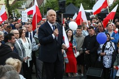 Sasin atakuje Tuska: Małpa z brzytwą. PiS chce przyspieszonych wyborów