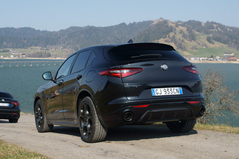 Alfa Romeo Stelvio Estrema