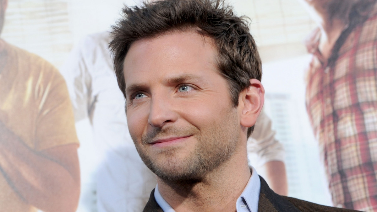 Bradley Cooper wystąpi w komedii romantycznej reżyserowanej przez Daksa Sheparda i Davida Palmera.