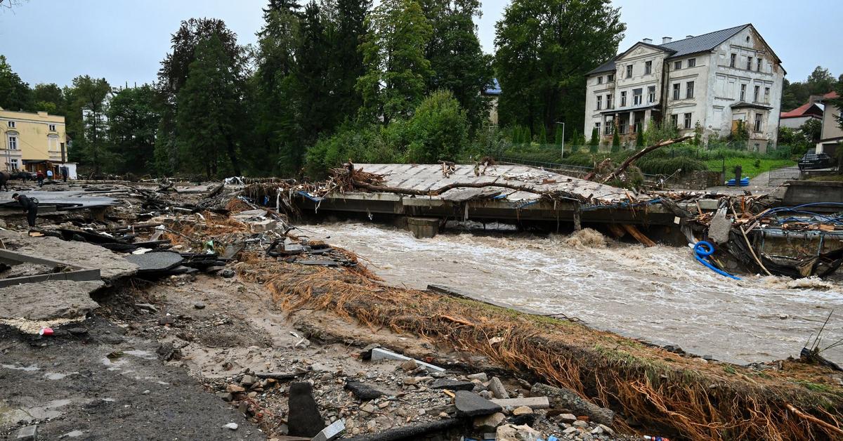  Wielka woda w Lądku: Pęknięta tama odmienia życie mieszkańców