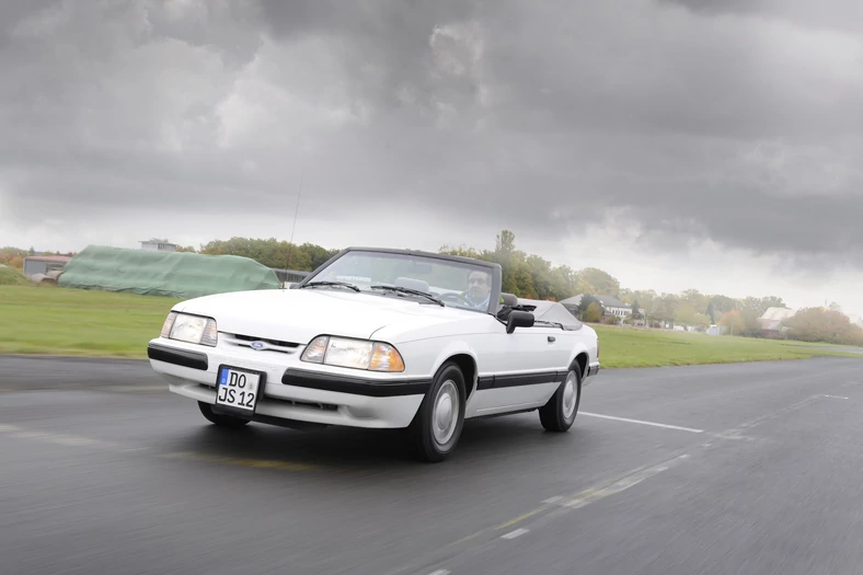 Najgorsze wersje Forda Mustanga: po liftingu Mustang III stracił resztki uroku i oryginalności. 